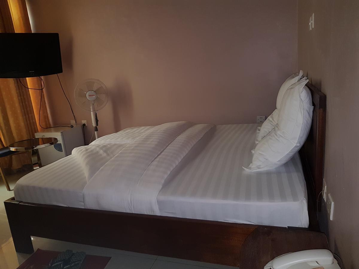 Goma Hotel La Benediction المظهر الخارجي الصورة
